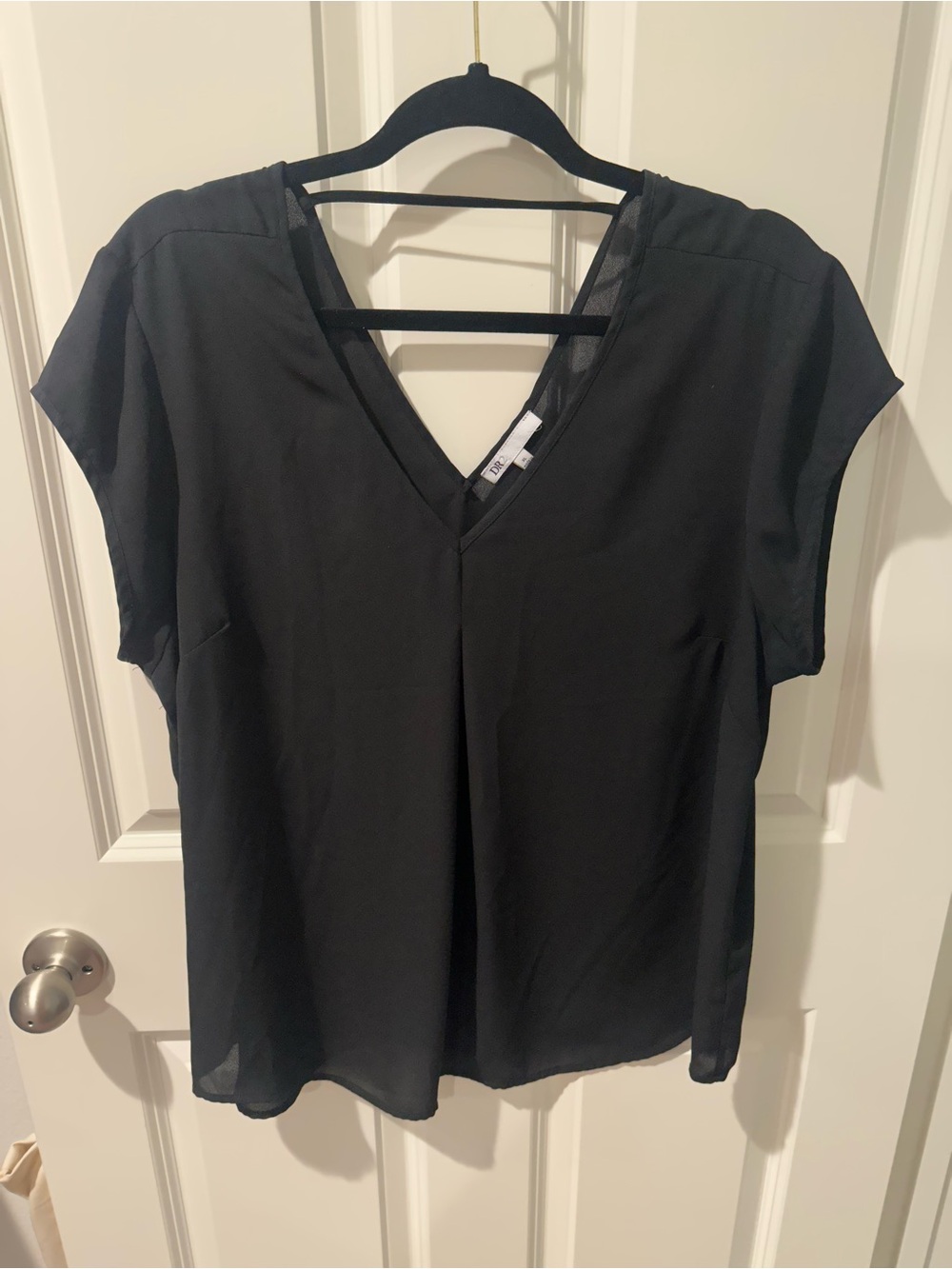 DR2 Black V-Neck Short Sleeve Blouse